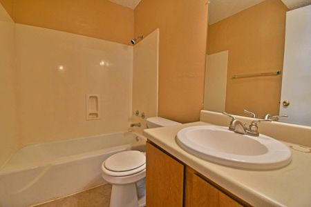 St-Theresa-Interior-bath-0794-1200w